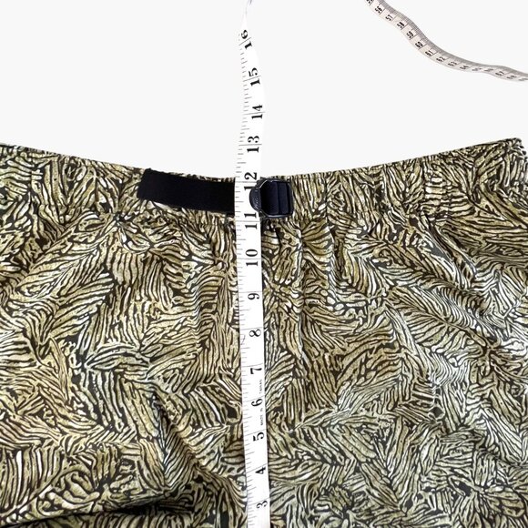 Columbia Women's Nylon Polyester Blend Elastic Waist Shorts w/ Belt Size M EUC! - Picture 11 of 12